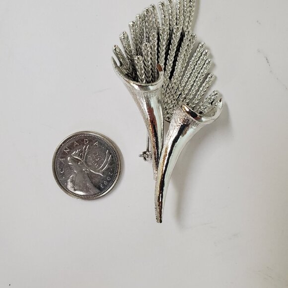Vintage Signed Coro Pegasus Silvertone Wheat Leaf Brooch - Picture 7 of 10